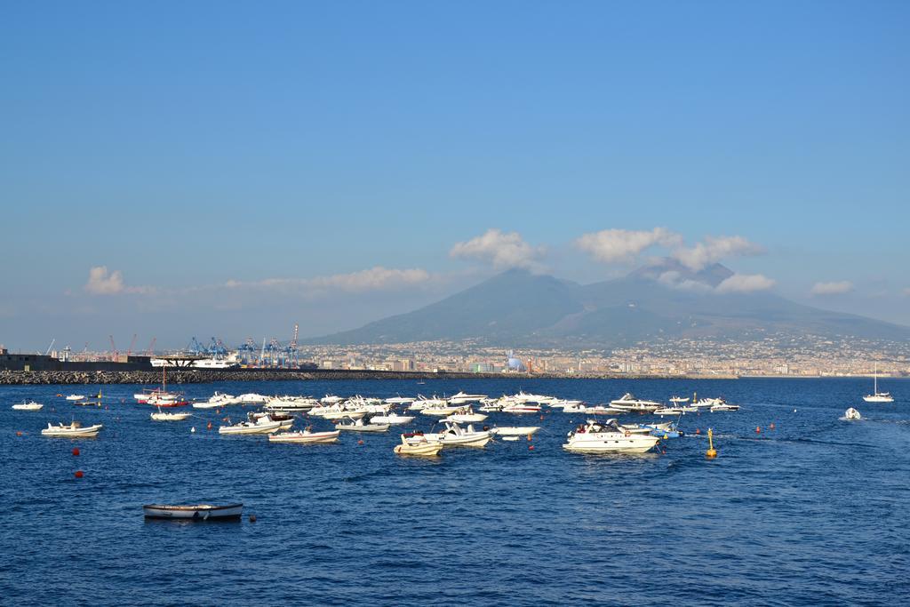 Monolocale Nel Cuore Di Napoli Apartment Room photo