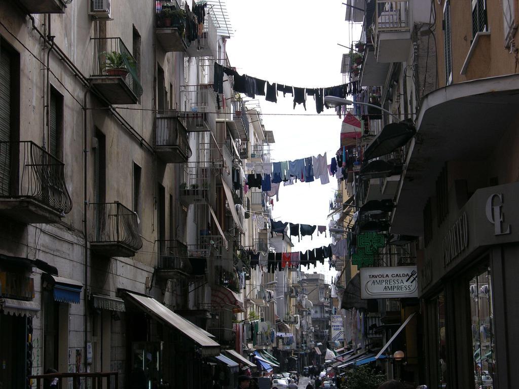 Monolocale Nel Cuore Di Napoli Apartment Room photo